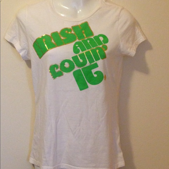 Old navy tee