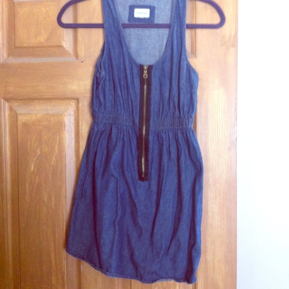Denim dress with gold zipper