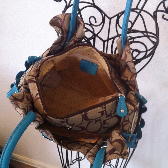 Purse - Picture 2 of 4