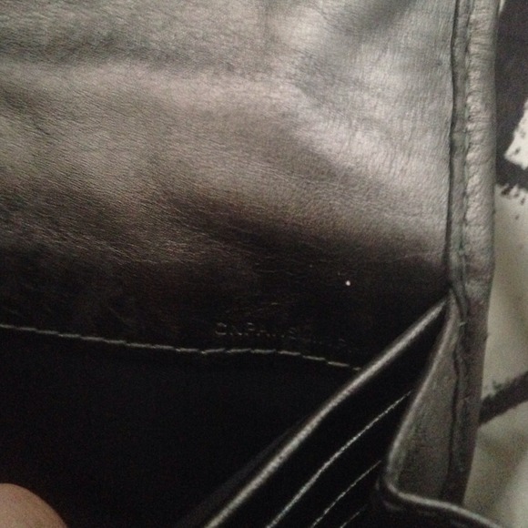 Burberry wallet authentic - Picture 3 of 3