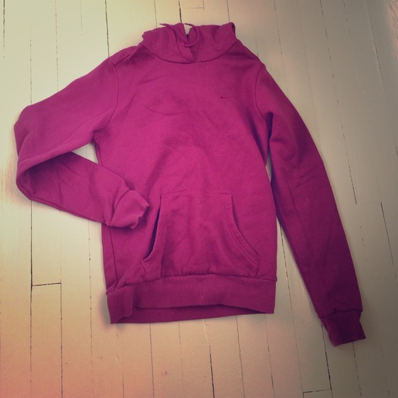 Awesome purple Nike hoodie worn once