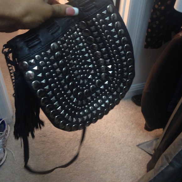 Rue 21 purse