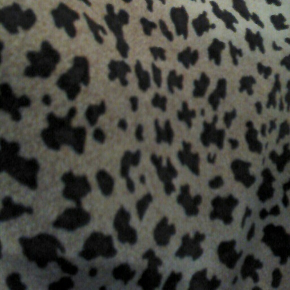Cheetah collared button up - Picture 2 of 2
