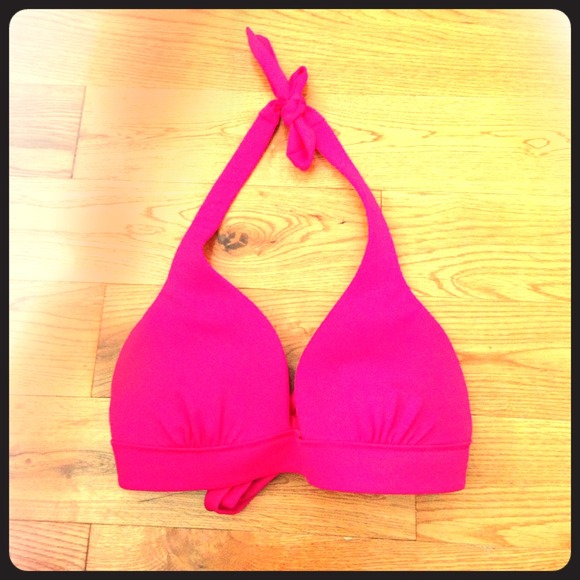 💥SOLD IN BUNDLE💥 Hot Pink VS Bikini Top