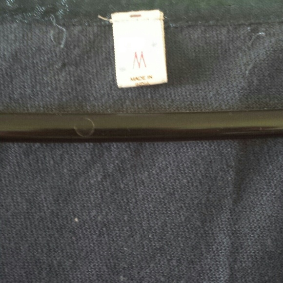 Dark blue leopard  shirt(available for bundles onl - Picture 3 of 4