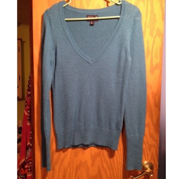 American eagle sweater