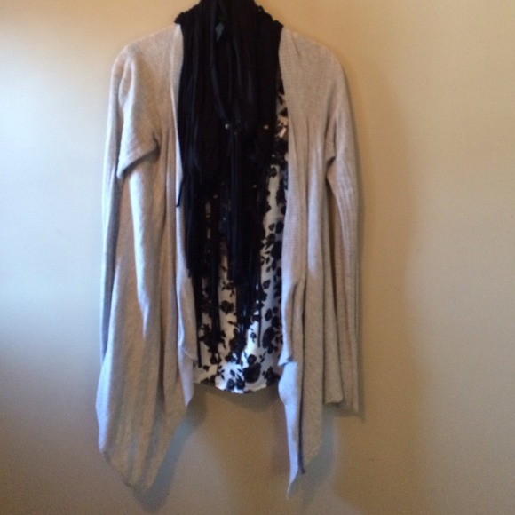 Express heather grey Hi-Lo cardi