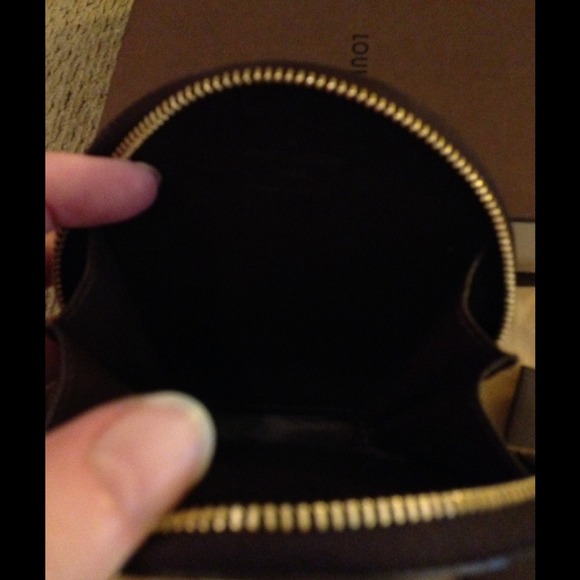 🐱Louis Vuitton🐱SOLD😢 - Picture 2 of 4