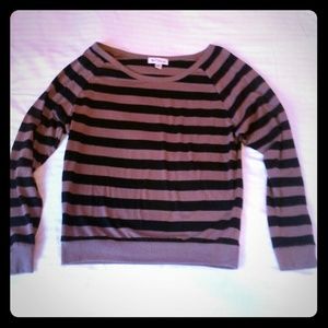 Long sleeve crewneck