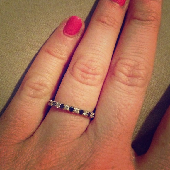 Blk diamond and white diamond eternity ring