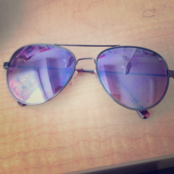 Aviator sunglasses