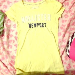 Small Hollister t-shirt