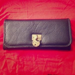 Black Steve Madden wallet