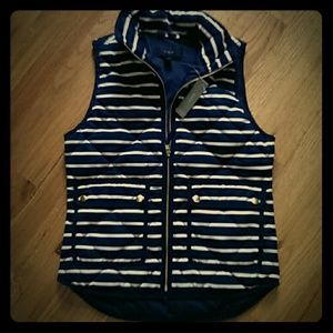 NWT J. Crew Excursion Quilted Navy/Cream Vest XXS