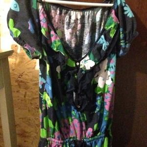 Aeropostale floral top. SUPER CUTE!
