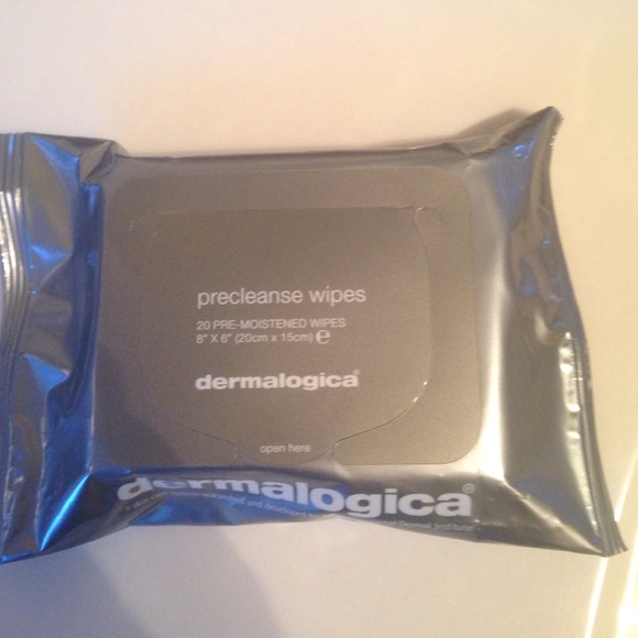 SOLD Dermalogica PRECLEANSE wipes NEW in Package