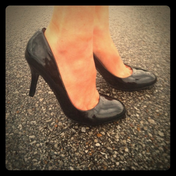 Nine West Shoes - ‼️SALE‼️Nine West Heels