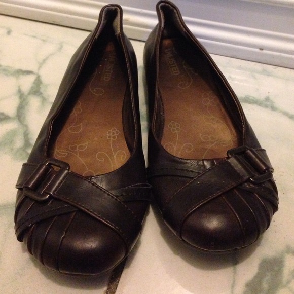 Brown flat shoes