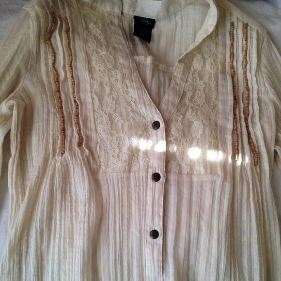 ❌❌Sold❌❌Tunic top - Picture 3 of 4