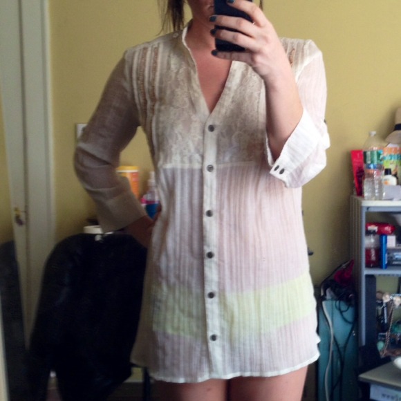 ❌❌Sold❌❌Tunic top - Picture 4 of 4