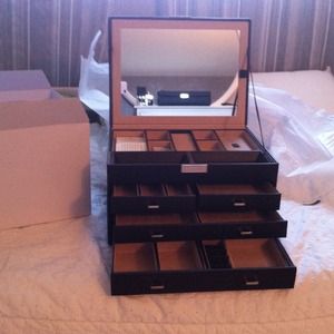 Brand new brown  leather jewelry box