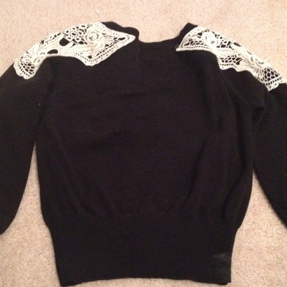 Black cardigan🌟 - Picture 4 of 4