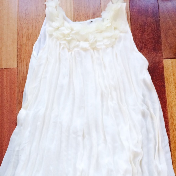 Dress - Picture 2 of 4