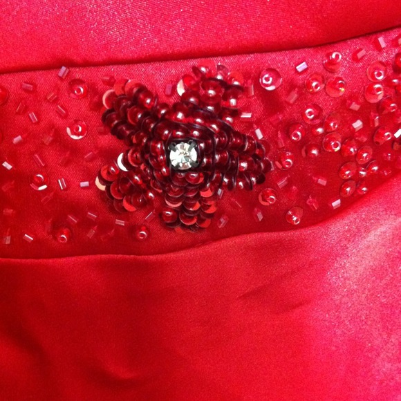 Prom dress - Picture 3 of 3