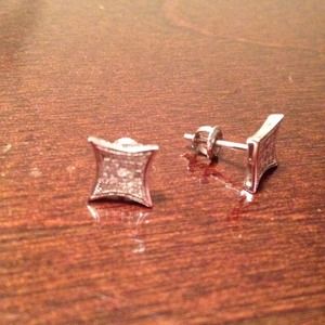 White gold mens/women's earrings