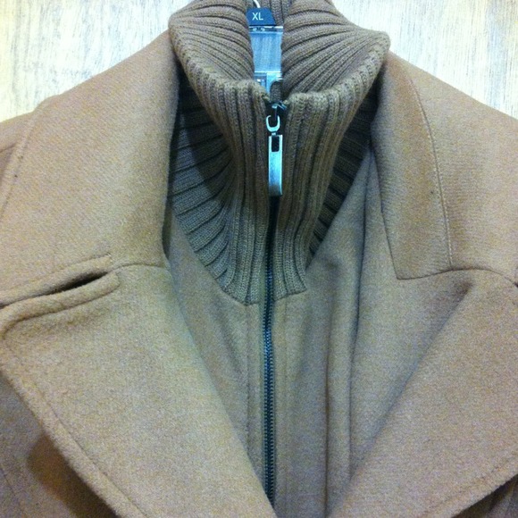 Brown coat - Picture 2 of 3