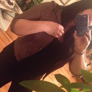 ⛔️sold⛔️Comfy button up knit sweater