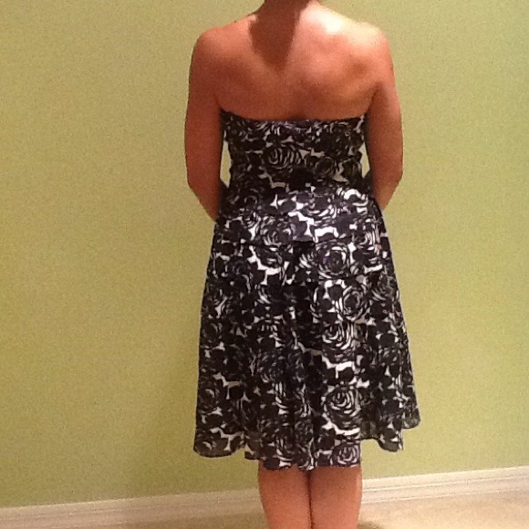 Gorgeous Black and White print dress/The Limited - Picture 2 of 2