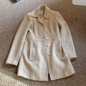White wool coat, weave design, low pockets