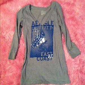 American Eagle small butterly long shimmer top!