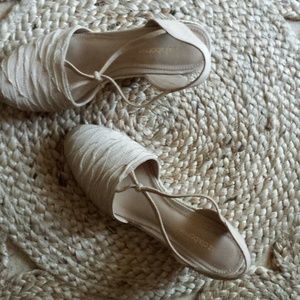 LIZ CLAIBORNE SUMMER SHOES***Barely worn***