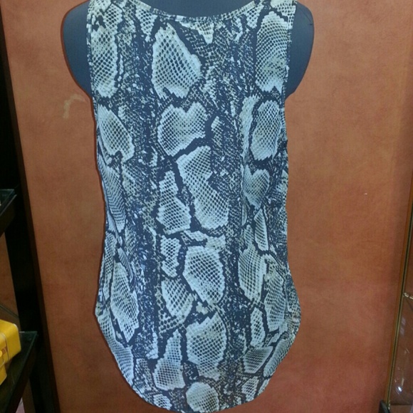 Snake tank - Picture 2 of 2