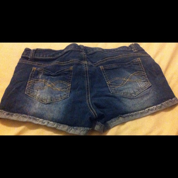 Mossimo Denim Shorts - Picture 3 of 4