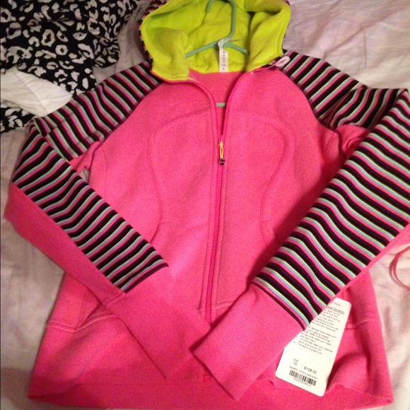 Lululemon jacket vs bundle