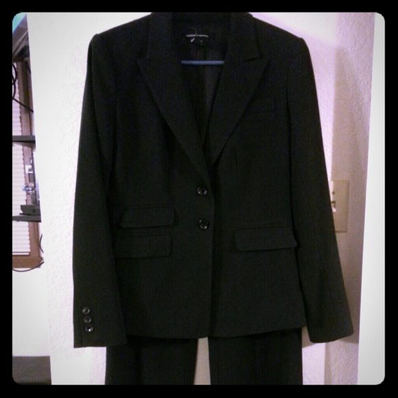 Moda International Suit