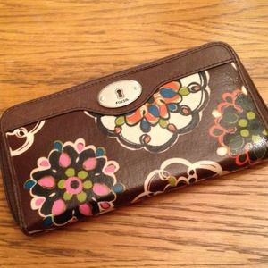 fossil "key-per" clutch wallet
