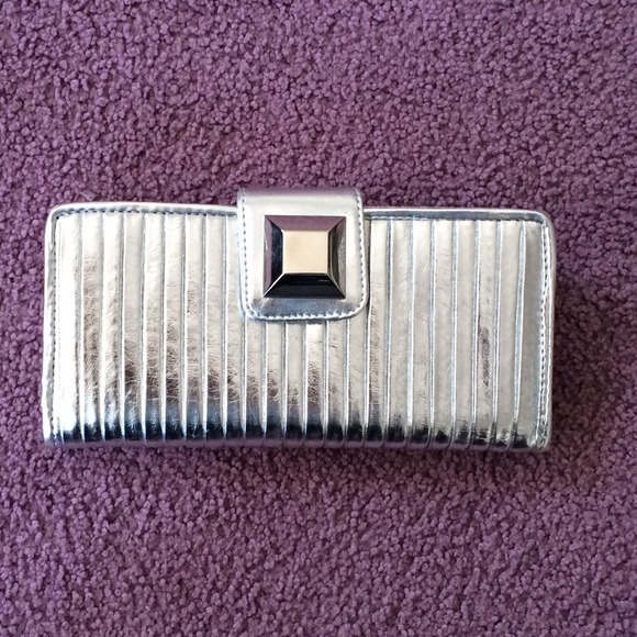 🌺Beautiful silver wallet🌺