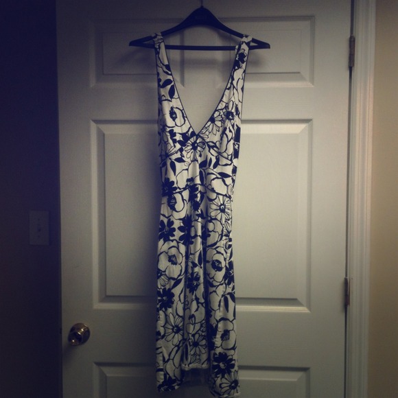 B/W Floral Dress - Picture 1 of 4
