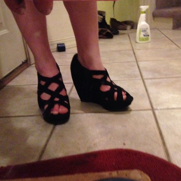 Black peep toe wedges