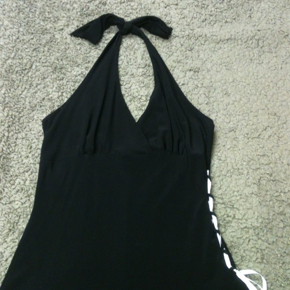 Little Black Dress - Picture 2 of 5