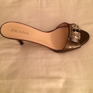 Prada Patent leather shoes almost new