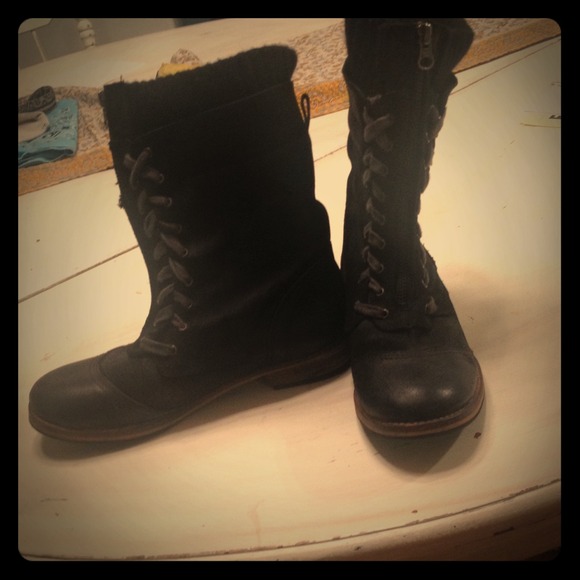 Brand new MTNG boots.Buy now and I'll take 20% off
