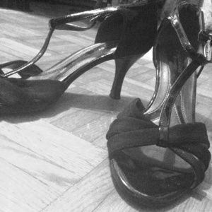 Black comfort N5 neutralizer  t-strap 3 inch heels