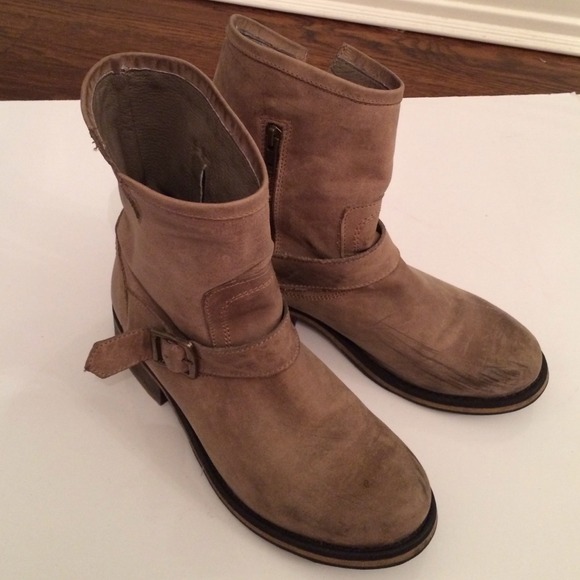 Brown Buckle Steve Madden Boots