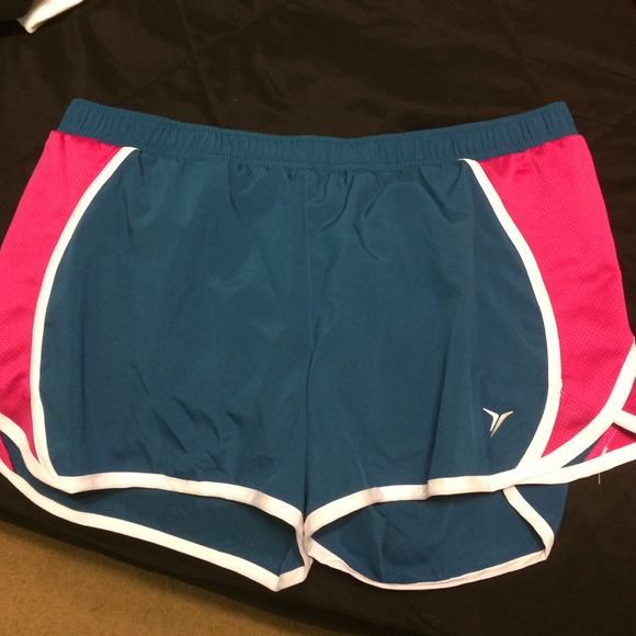 Running shorts