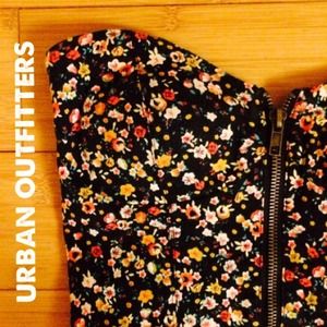 ❌SOLD!❌ Black floral top from Urban Outfitters